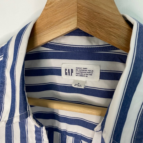🌿GAP🌿 Striped Button Down Blouse - Picture 2 of 4
